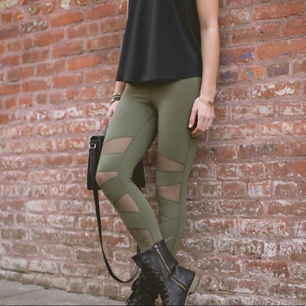 Lululemon Fatigue Tech Mesh Wunder Under Pant